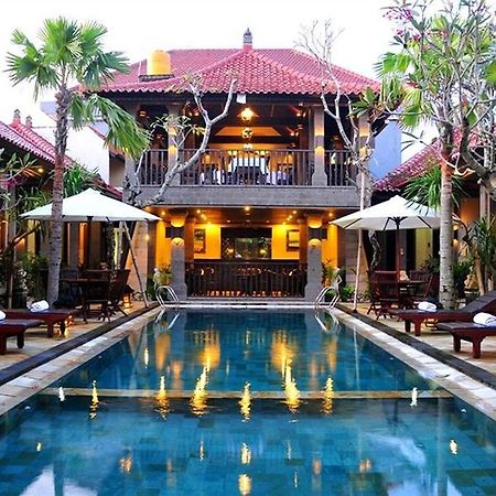 Zen Rooms Denpasar Mertasari Εξωτερικό φωτογραφία