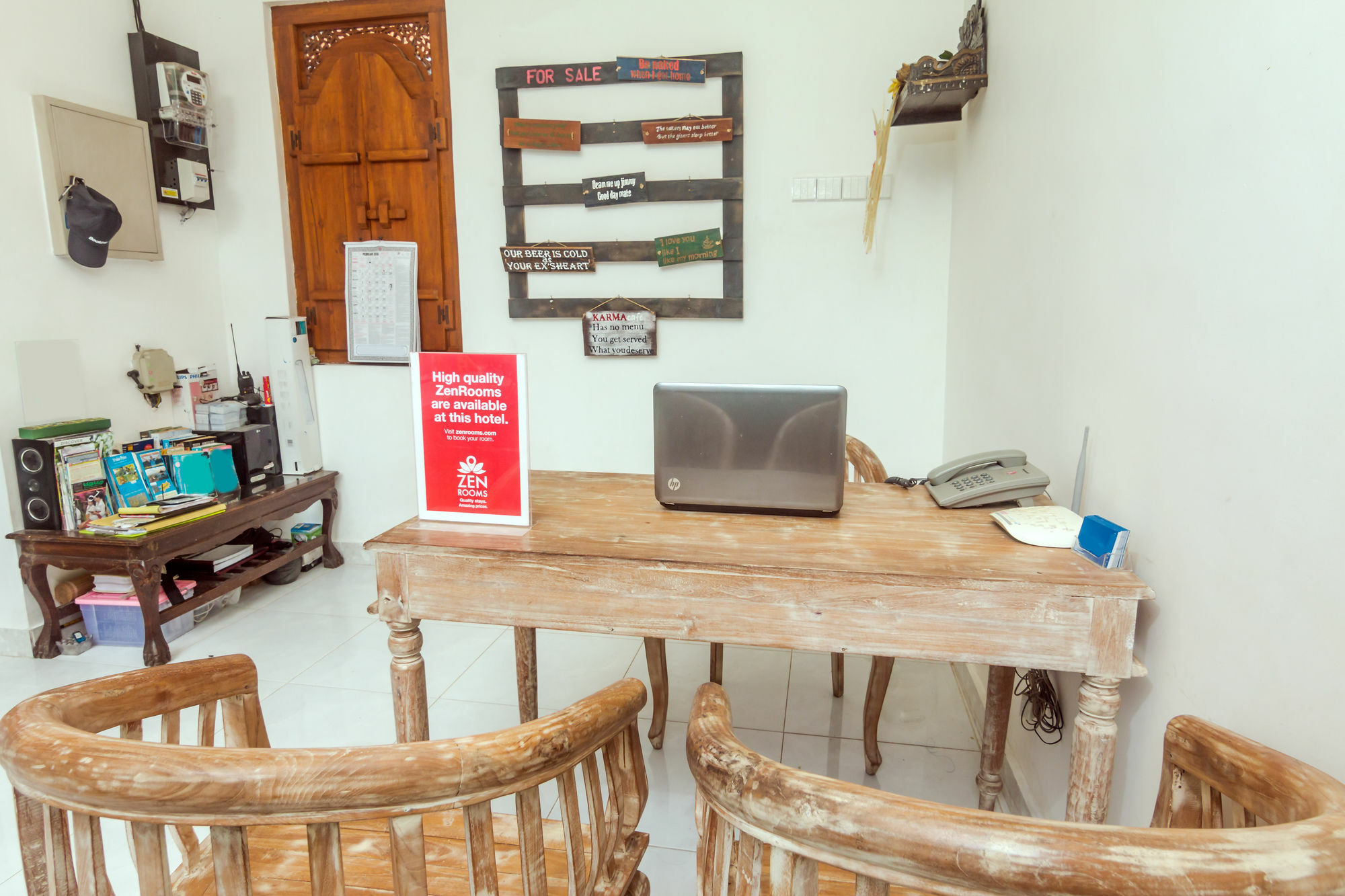 Zen Rooms Denpasar Mertasari Εξωτερικό φωτογραφία