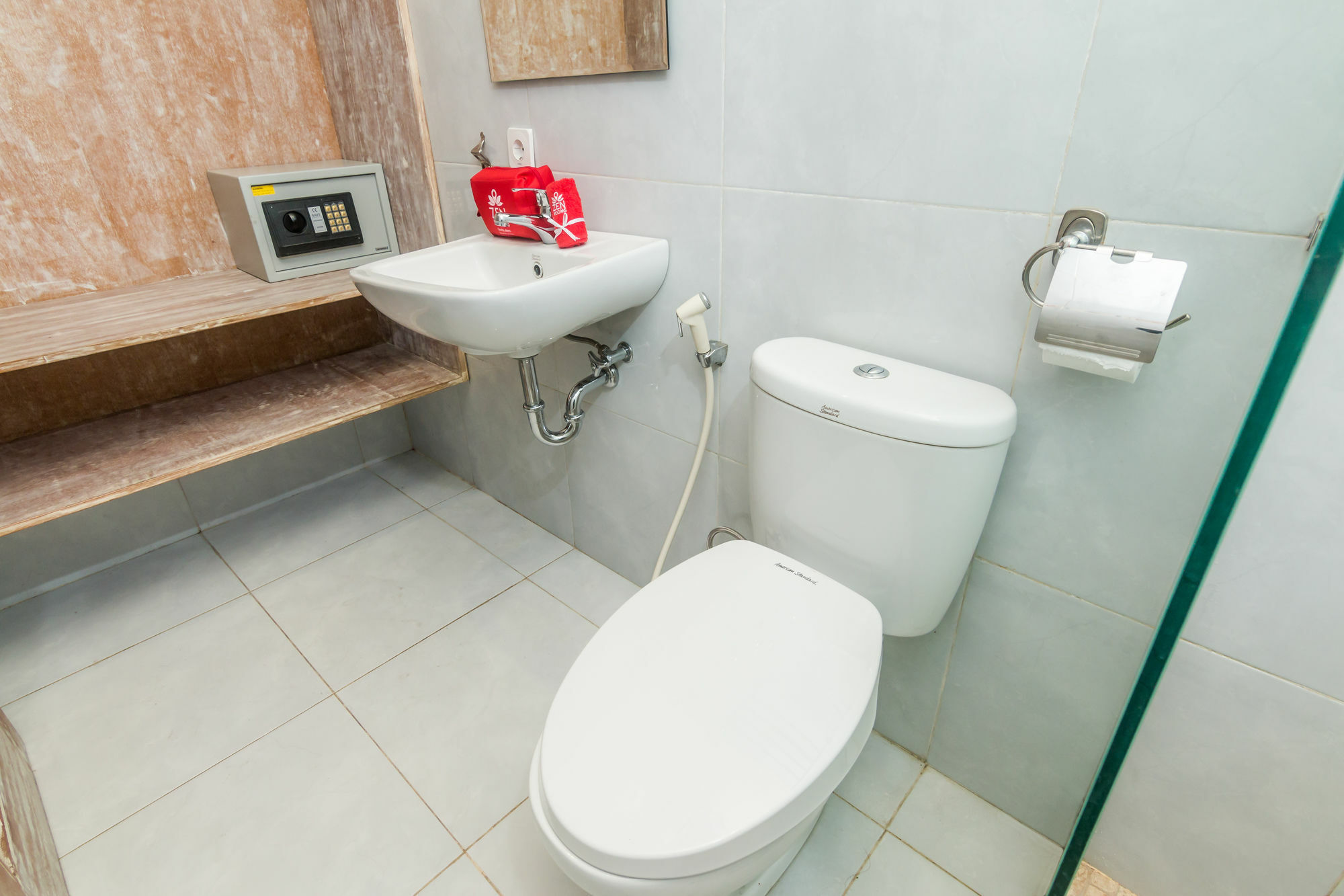 Zen Rooms Denpasar Mertasari Εξωτερικό φωτογραφία
